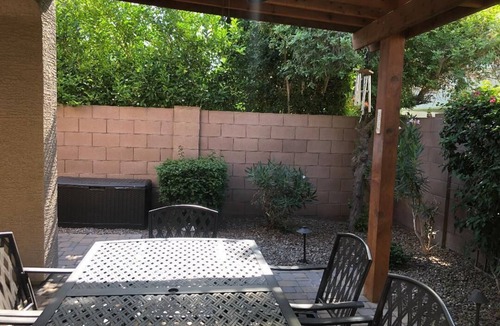 Chandler House | Enjoy this cozy townhouse during your remodeling or construction projects!