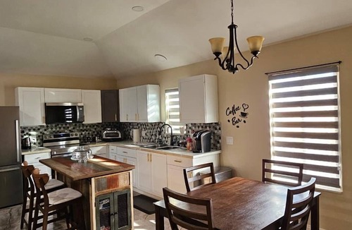 Mojave Desert House | Enjoy this entire home near Death Valley National Park 25 minute to Junction