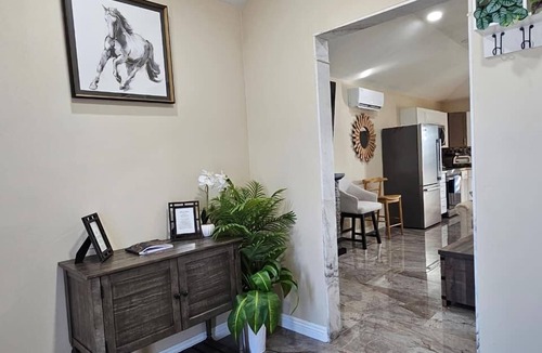 Mojave Desert House | Enjoy this entire home near Death Valley National Park 25 minute to Junction