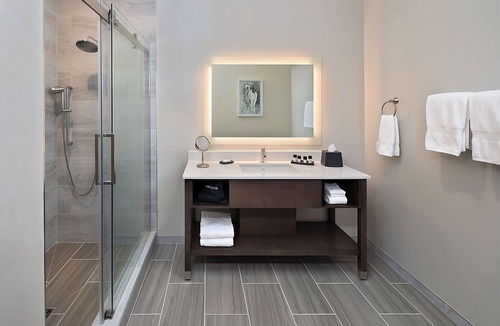 Winters Hotel | Ensuring a Very Comfortable & Memorable Stay! Pets Are Welcome, Free Parking!