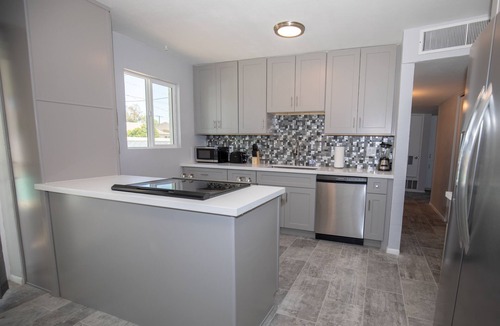 New Papago Parkway House | Entertain and Relax as Old Town Scottsdale awaits!