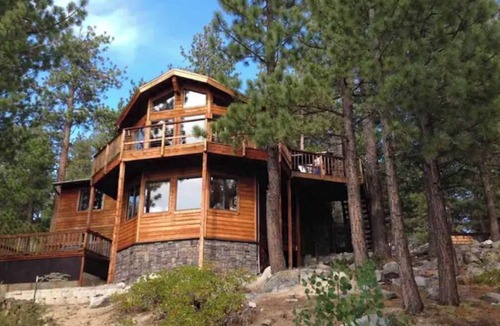 Tahoe Village House | Entire Cabin with Lake Tahoe View in Stateline, NV