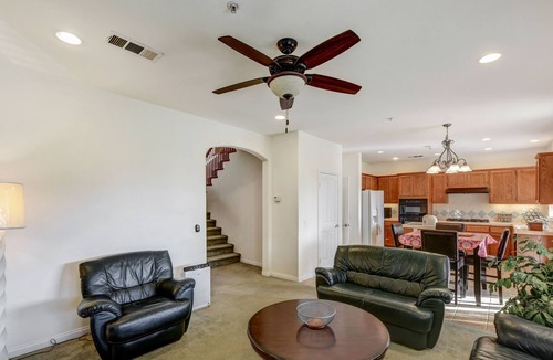 Los Serranos House | Entire cheerful home hosted by Bobby