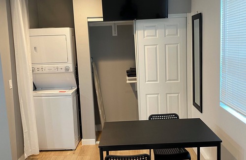 Garden Grove Apartment | Entire guesthouse in Garden Grove, California