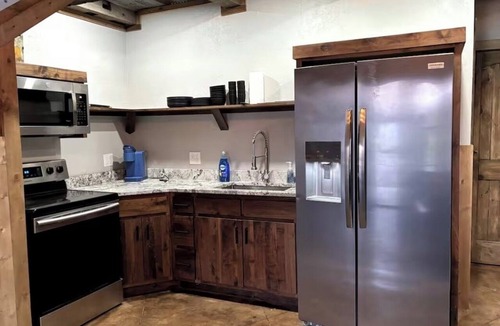 Parsons House | Entire home in Saint Paul, Kansas -2 bedrooms -3 beds -1 bath