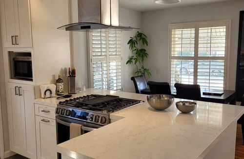 Belmont Park House | Entire Home Newly Remodeled - Blocks from the water and close to everything