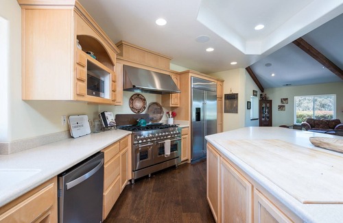 Pismo Beach House | Epic 4BR Ranch 4 miles to Beach Sleeps 16!