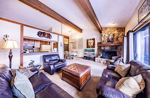 Zephyr Cove Villa | Epic Condo | Beach Access & Meadow Views | Sleeps8