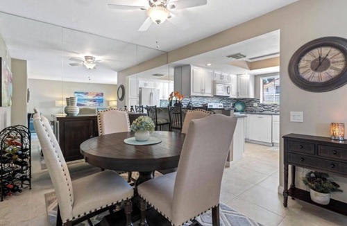 Palm Springs Condo | Escape to Desert Oasis - Palm Springs for a memorable vacation experience!