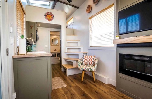 Apple Valley Cabin | Escape to Intimacy: Fully Equipped Original Tiny House in Apple Valley