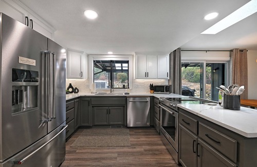 Medford House | Escape to Manor Hill Haven! Accessible 2BR retreat with hot tub, modern comfort & mountain views. Perfect for families, couples & business travelers.