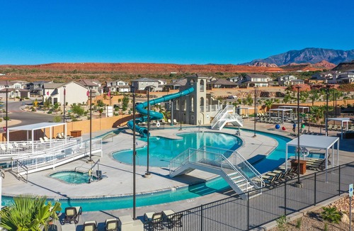 Washington House | Escondido 2275, Sleeps 20, Ping Pong Table, BBQ - near Sand Hollow, and Quail Creek