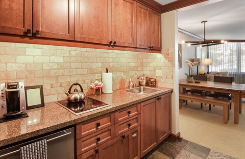Olympic Valley Condo | Everline Resort & Spa | Dive in at the Year-Round Resort Pool