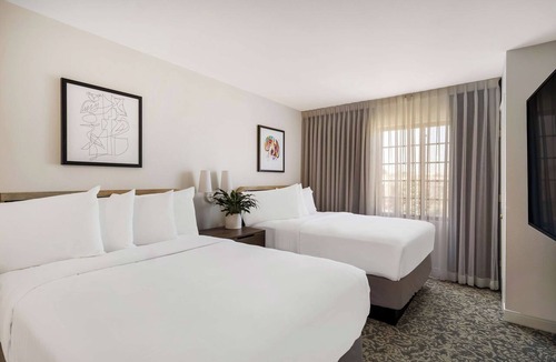 Sorrento Valley Hotel | Everything You Need For The Perfect Vacation! Heated Outdoor Pool, Pets Allowed!