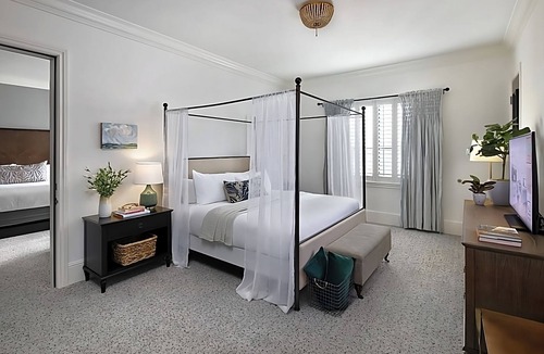 Winters Hotel | Excellent Choice! With Free Parking, Pets Allowed, Near Winters Museum!