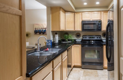 Camelback East Condo | Exclusive Gated Community in the Famous Biltmore Area