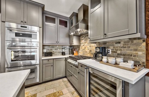 Sierra Shores Condo | Exclusive Lakefront Luxury by Heavenly, Hot Tub | PEAK SS14