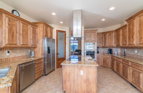 Desert Hills House | Expansive Vacation Home for your next AZ Vacation! Back yard PARADISE.