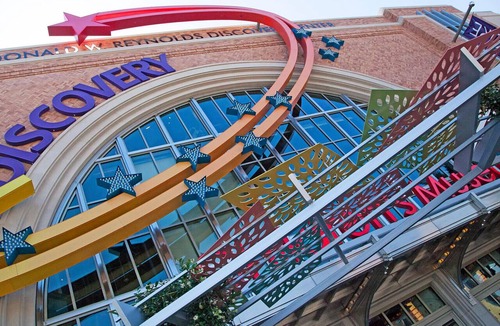 Downtown Las Vegas Hotel | Experience Las Vegas Like No Other! Awesome Unit Near at The Strip! Free Parking