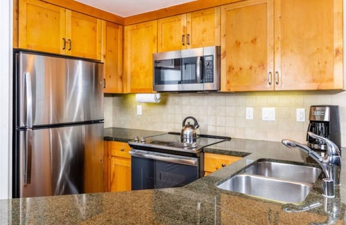 Lakeside Park Resort | Experience the Best of Tahoe at Marriott’s Timber Lodge- 1 Bedroom Villa
