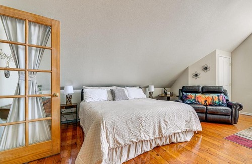 Cave Junction Apartment | Explore Caves & Coast! Family-Friendly Oregon Stay
