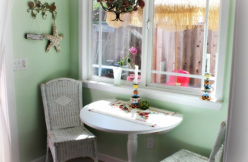 Baywood Park Cottage | Exquisite Cottage, Private Gardens, Walk To Bay