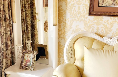 Lake Las Vegas Apartment | Exquisite, one of a kind place located in Lake Las Vegas Resort. Lovely decor