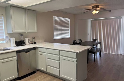 Las Vegas House | Extended Stay 3 or 4 Beds Cozy Smart Home Living