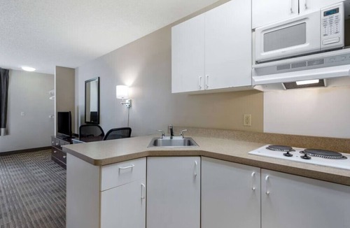 Warm Springs District Hotel | Extended Stay America Suites Fremont Warm Springs 11 miles from Levi's Stadium