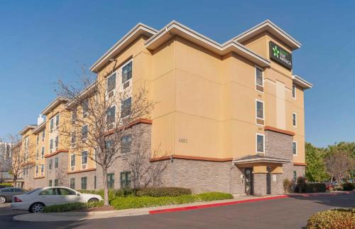 Airport Area Hotel | Extended Stay America Suites - Orange County - John Wayne Airport