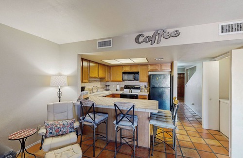 Tucson House | Extended Stay in Tucson! Dog-Friendly Townhome