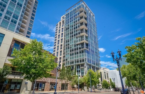 Marina District Condo | Fabulous Pet Friendly Marina Executive Retreat ~ Views! Views! Views!
