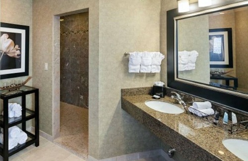 Concord Hotel | FairBridge Hotel by Concord Plaza