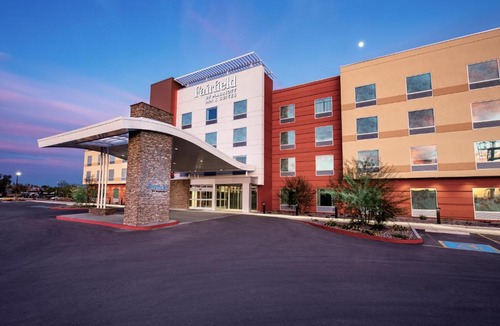 Maryvale Hotel | Fairfield Inn & Suites by Marriott Phoenix West/Tolleson