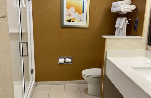 Hollister Hotel | Fairfield Inn & Suites by Marriott Hollister