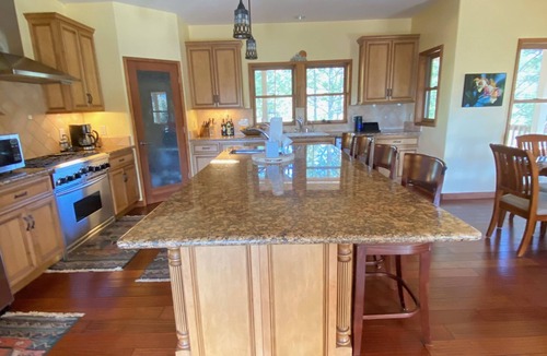 Somerset House | FairPlay Lodge - Relax in Luxury In Wine Country