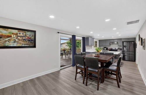 Fairview House | Family Fairview Home | Gorge Access & Covered Deck