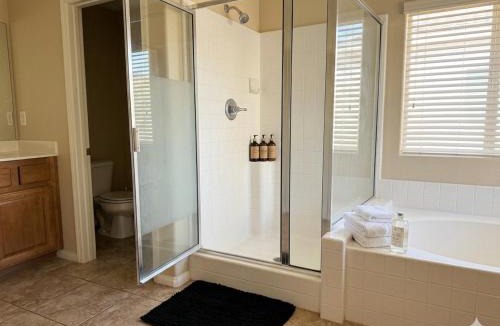 Enterprise House | Family Friendly 3BR w Game Lounge & Garage 10 Min to Strip