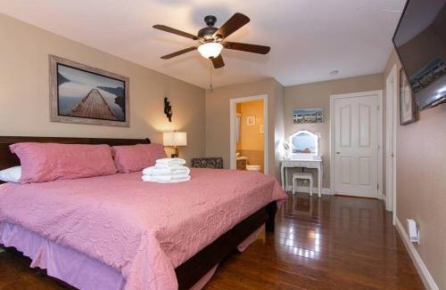 Winchester House | Family Friendly Close of Strip Hot Tub and Driveway