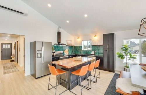 Fir Grove Estates Cottage | Family-friendly Donnelly Home w/Private Hot Tub!