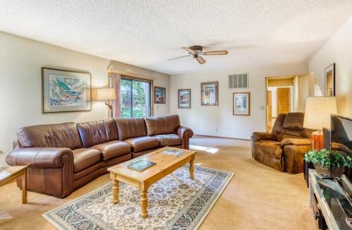 Tahoma House | Family-friendly home with a beautiful yard & deck - close to the lake & ski slopes