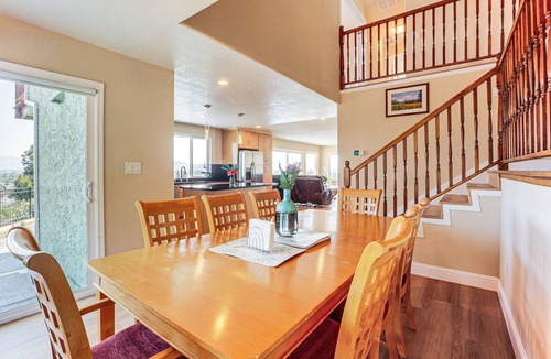 East San Jose House | Family-Friendly San Jose Base Near Levi’s Stadium!