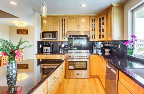 East San Jose House | Family-Friendly San Jose Base Near Levi’s Stadium!