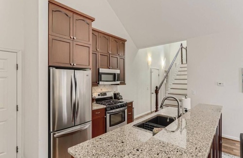 Woodstock Apartment | Family Friendly SE Getaway