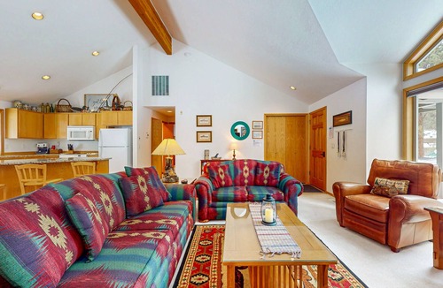Sunriver House | Family-Friendly Sunriver Home with Private Hot Tub, Shared Pool, WiFi, SHARC passes