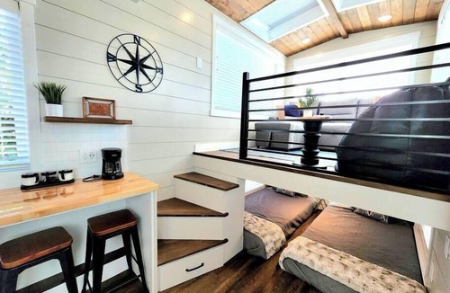 Apple Valley House | Family-Friendly Tiny Home Firepit BBQ Zion