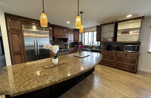 Rowland Heights House | Family- Friendly Villa with Pool + BBQ + Fire-pit, close to Disney & Water Park