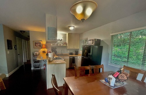 Mountain View Estates Cabin | Family friendly home in quiet location w/private sauna, wi-fi, and wood stove