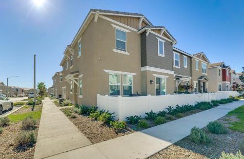 Wildomar House | Family Getaway w/Pool, 8 Mi to Lake Elsinore!