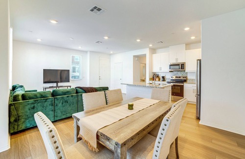 Wildomar Apartment | Family Getaway w/Pool, 8 Mi to Lake Elsinore!